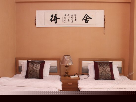 商务精装豪华标准间