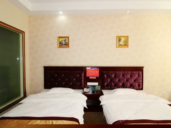 AB座舒适双床房