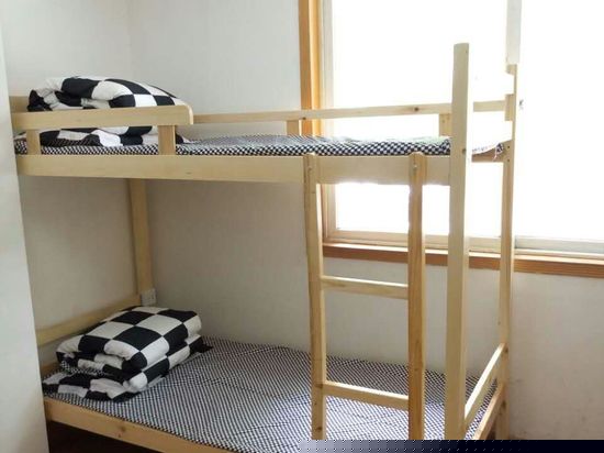 男生六人间（床位）