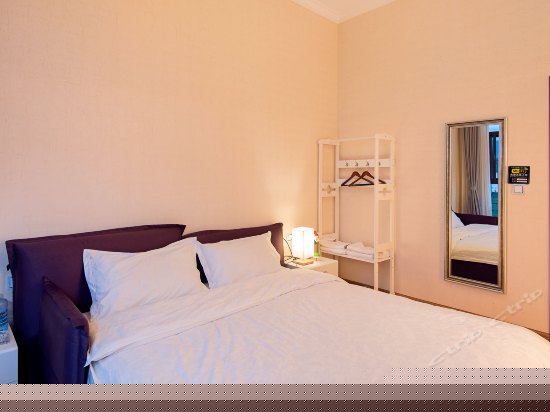 绿茵阁田园风光大床房