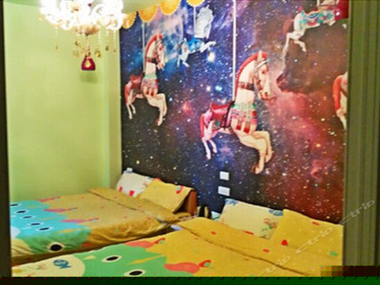 旋转木马双床房