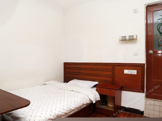 标准特惠房(无窗)