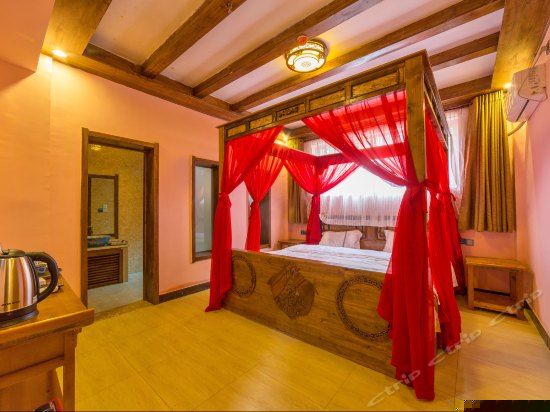 豪华浴缸大床房