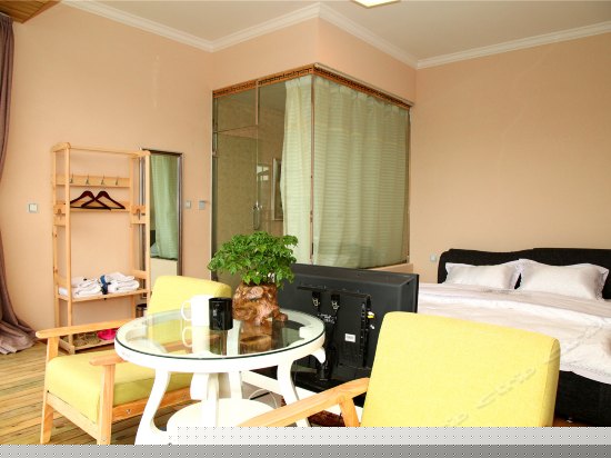 深蓝海景日出房