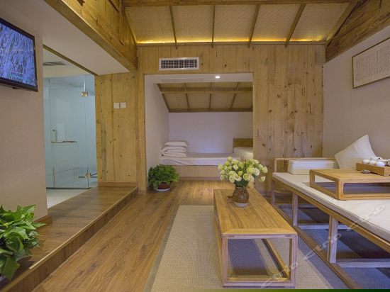 金玉满堂（家庭豪华套房）