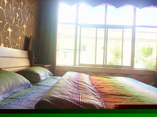 阳光大床房（公卫）