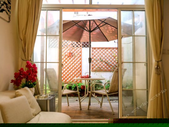 樱花飞扬（带两个私享花园）