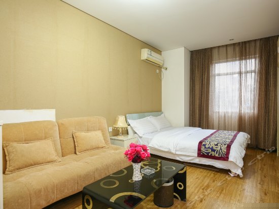 幽静豪华大床房