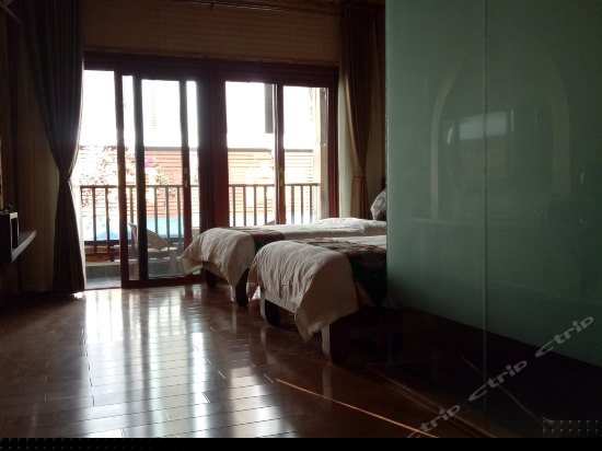 傣家风情双床房