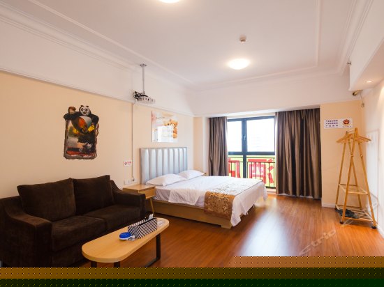 零度时尚大床房