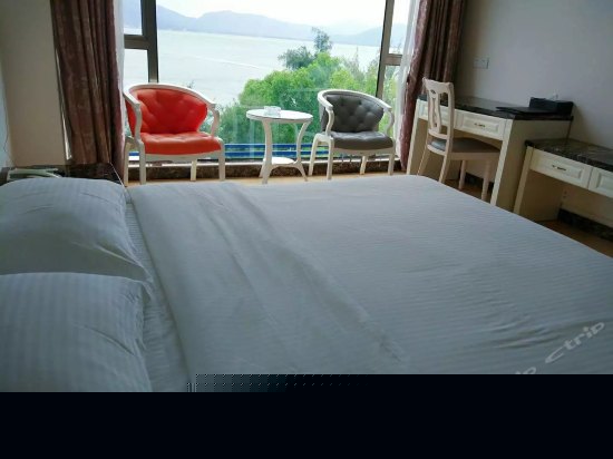 豪华海景大床房