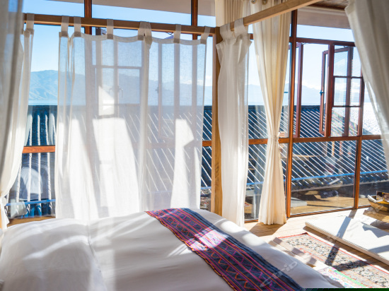 苍山洱海月特级套房