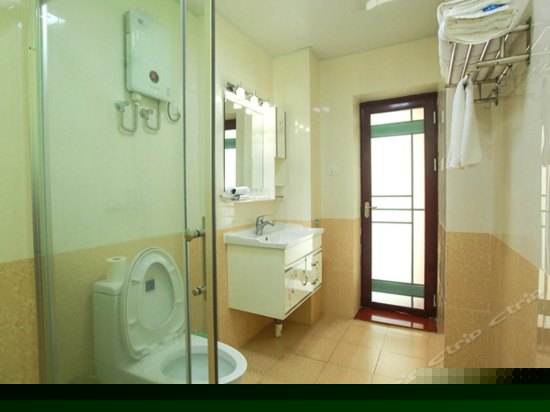 新浪国际公馆180度海景2房