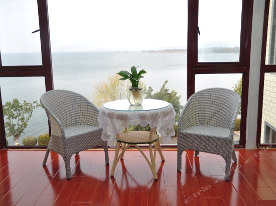 海景商务休闲套房