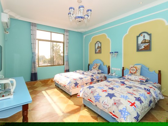 主题温馨亲子间