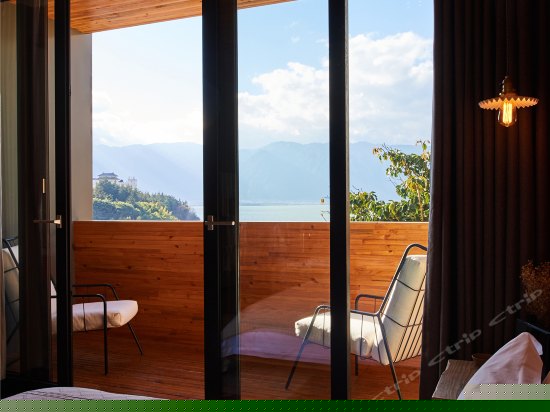 最美夕阳阳台海景大床房