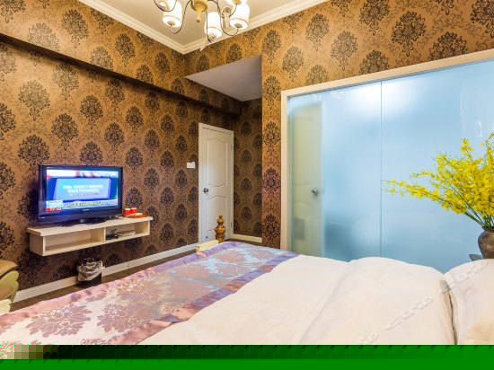 罗马假日风情大床房