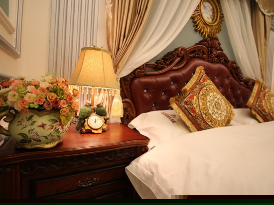 豪华宫廷大床房