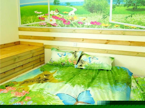 春天主题超大床房