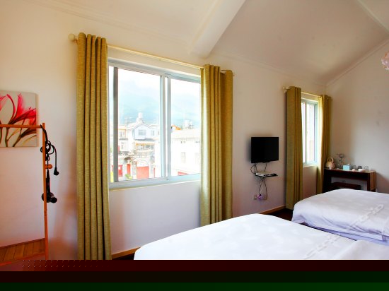 风里 山景家庭房