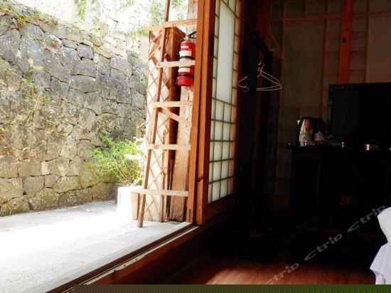 一楼复古榻榻米房