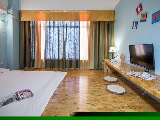 晌午蝉鸣大床房