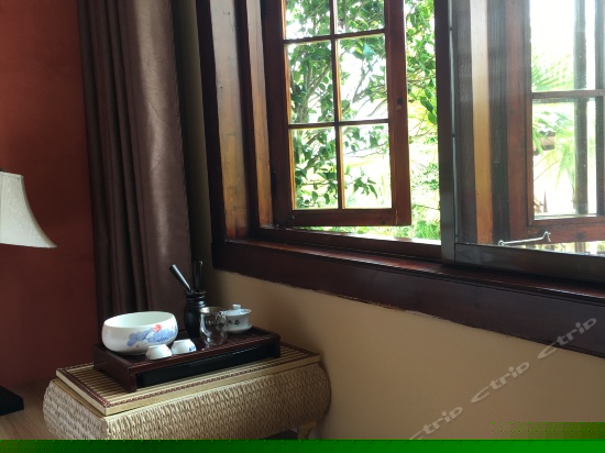 18号榻榻米大床房