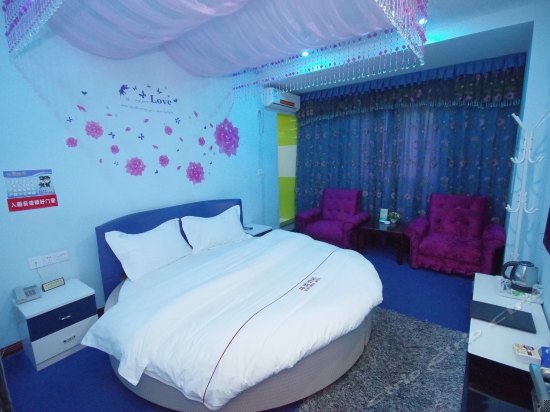 主题圆形水床房