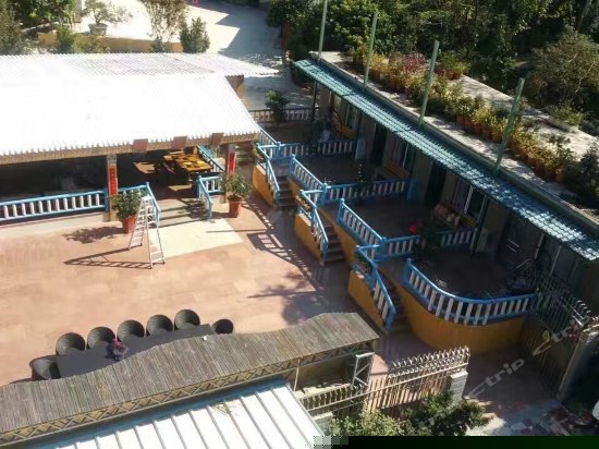 松景园园景大床房