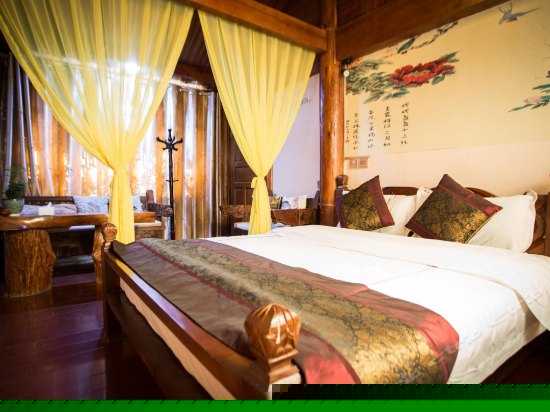 二楼豪华大床房