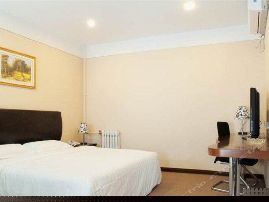 普通大床间（无窗）