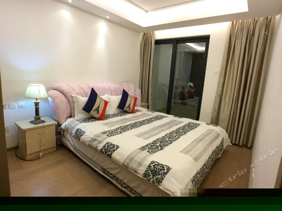 75平米2室居家套房