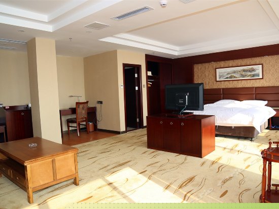 豪华山景双床房