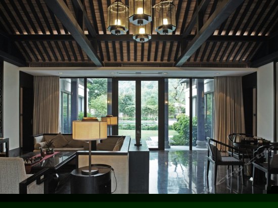 扶云双卧室亲子温泉别墅