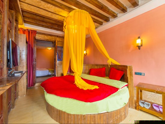 雪山景观花园圆床房