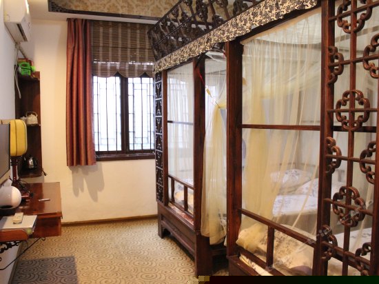 古韵雕花双床房