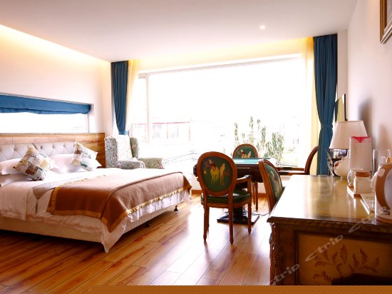 最美瞬间温馨大床房