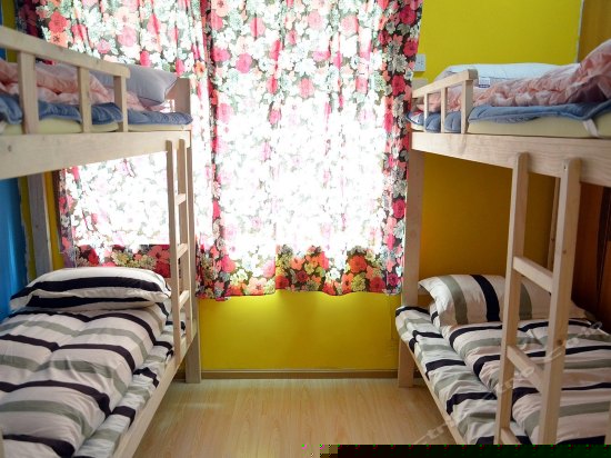 女生四人房（床位房）