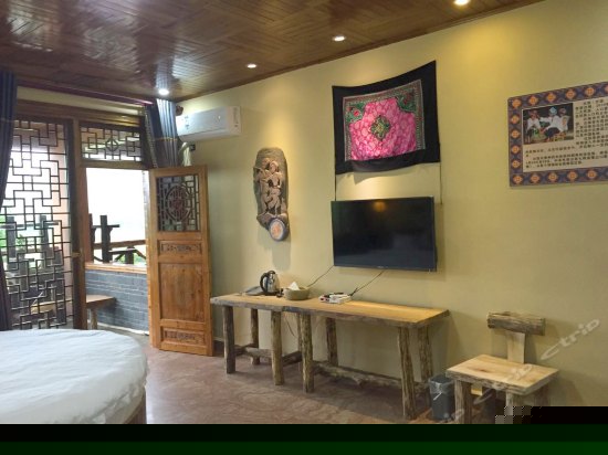 家庭双圆床套房