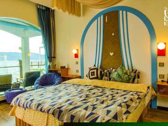 二楼特惠海景大床房