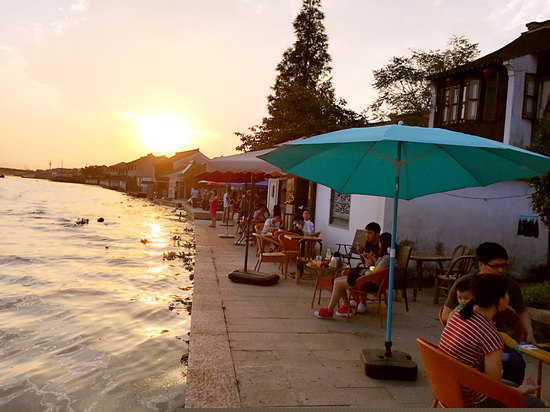 私家园林临河独栋