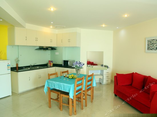 电脑豪华海景圆床房