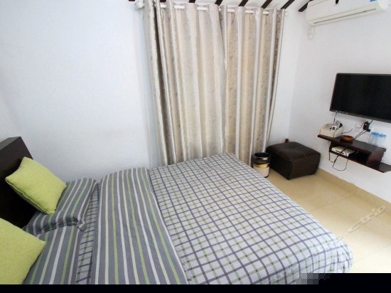 商务大床房（花园景观）