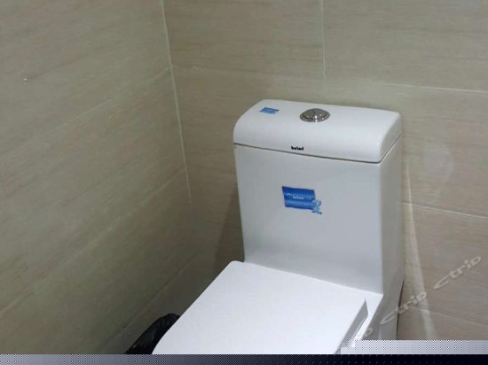 标准双人房（无窗）