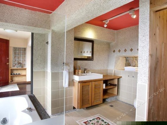 四季景观汤屋房