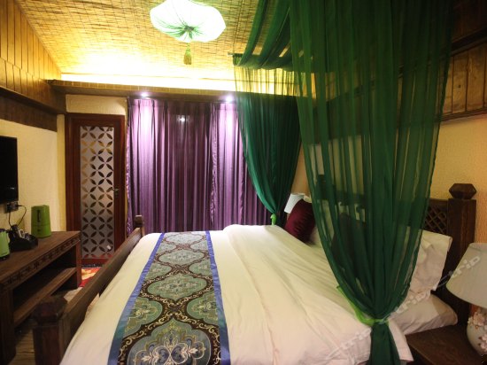 花弄影阳光大床房