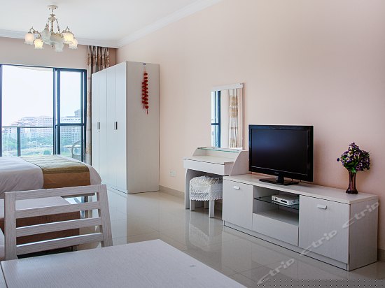 豪华园景大床房