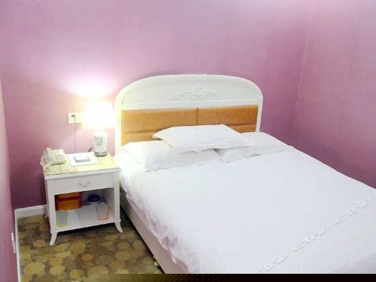 特惠大床房(无窗)