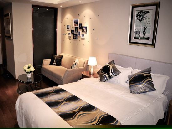 瑞蓝海景大床房