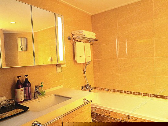 江景主题大床房